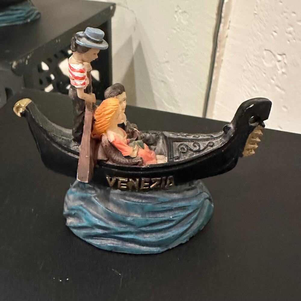 Vintage Paben Venice Italy 3D Resin Gondola Souvenir Figurine